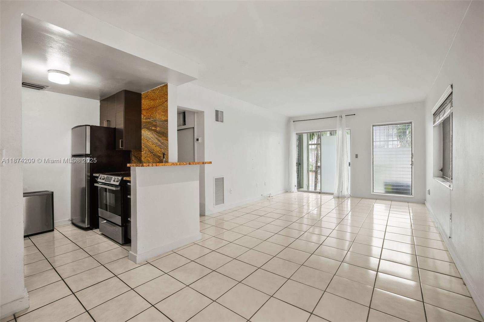 6dd28e9b-7575 641 Espanola Way # 3, Miami Beach FL 33139 — #A11874209