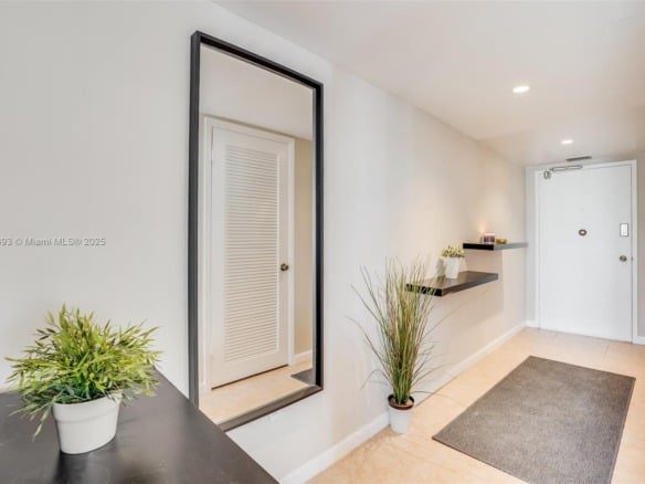 18041 Biscayne Blvd # 1404, Aventura FL 33160 — #A11874693
