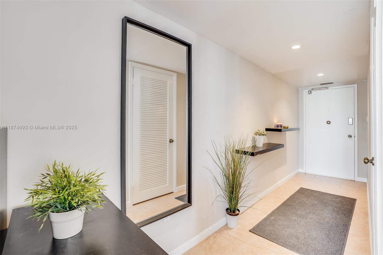 18041 Biscayne Blvd # 1404, Aventura FL 33160 — #A11874693