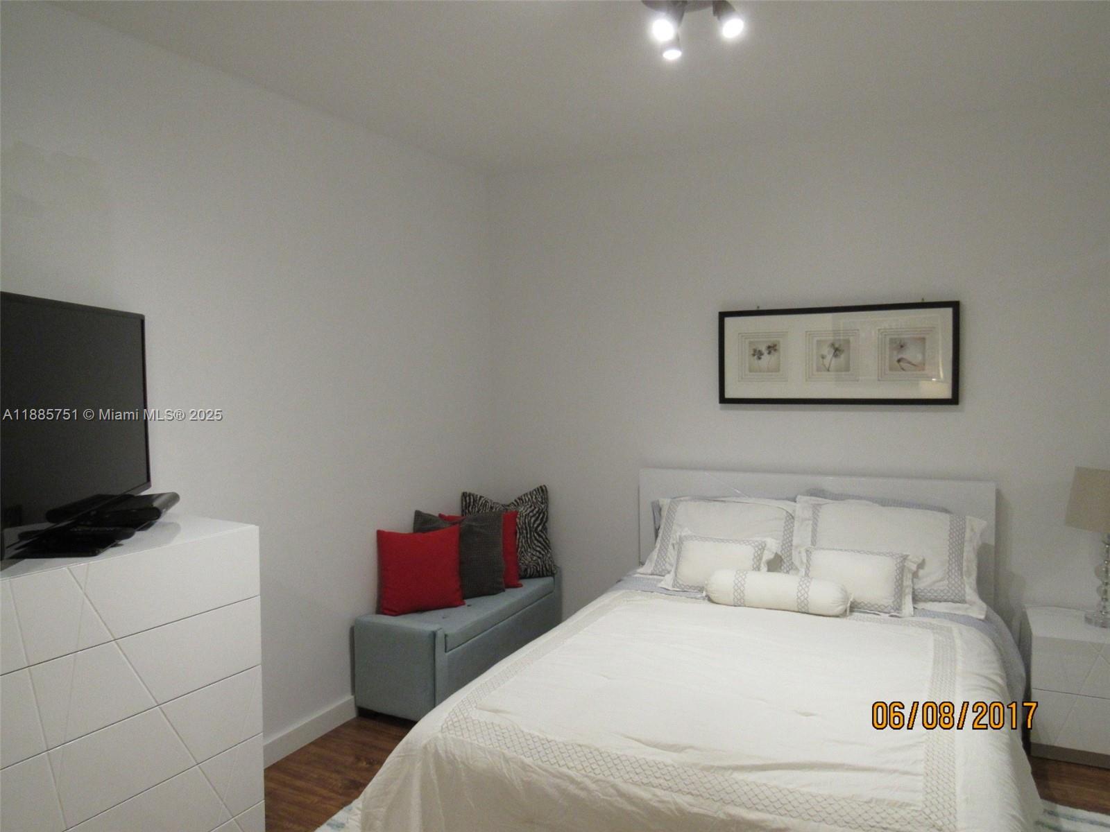 6dd28e9b-760 1830 S Ocean Dr # 1509, Hallandale Beach FL 33009 — #A11885751