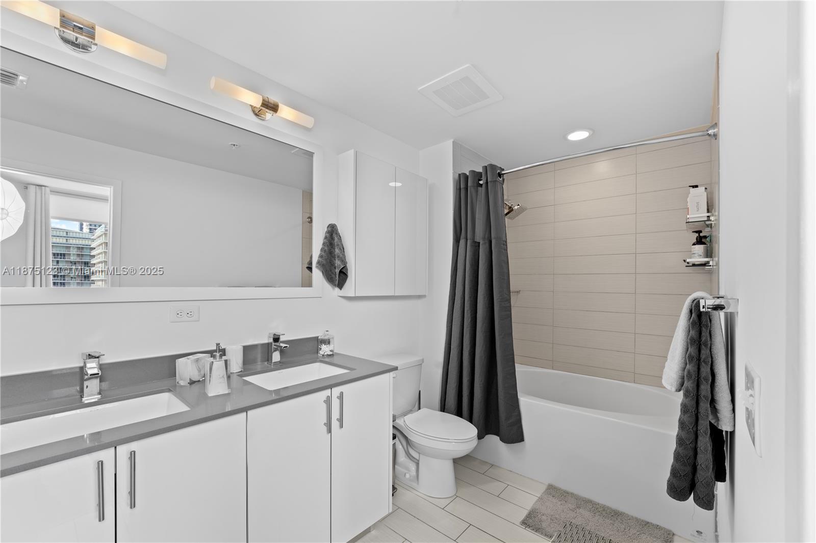 999 SW 1st Ave # 3304, Miami FL 33130 — #A11875123