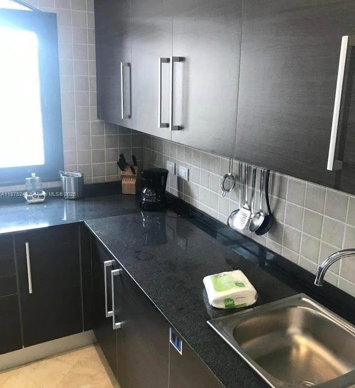 720