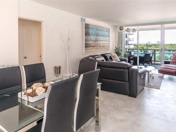 5161 Collins Ave # 811, Miami Beach FL 33140 — #A11866287