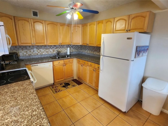 3009 Ventnor G # 3009, Deerfield Beach FL 33442 — #A11875553