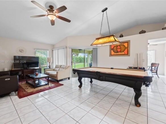 2585 SE 7th Pl, Homestead FL 33033 — #A11876148