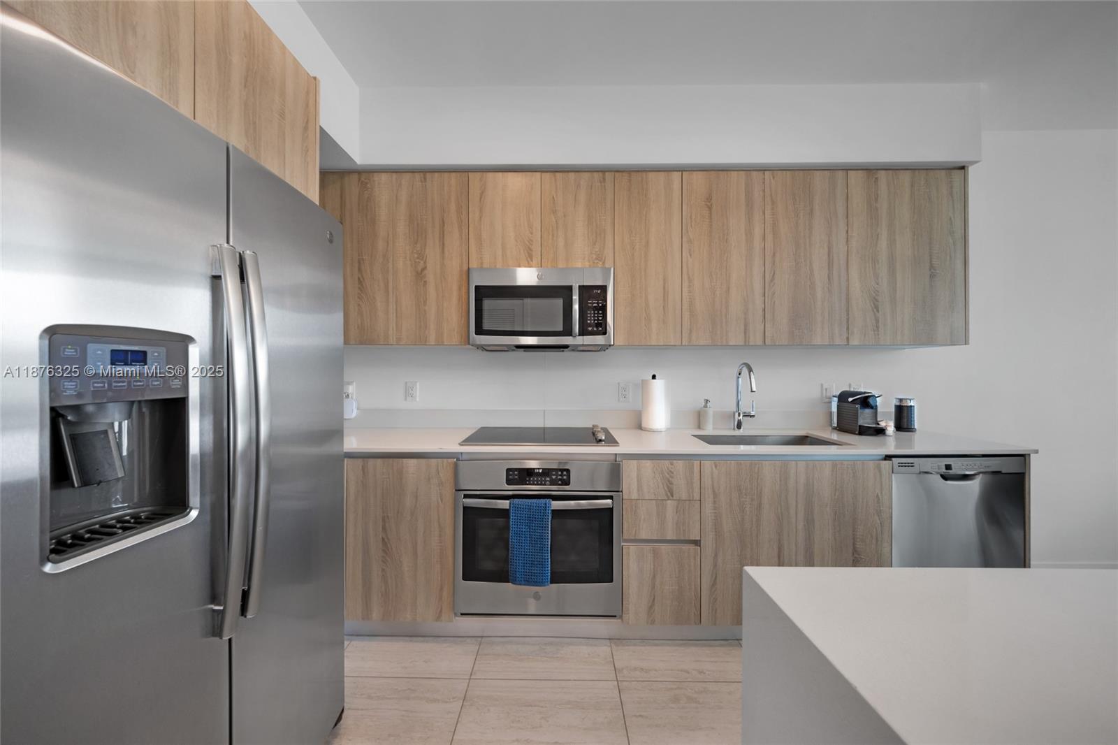 6dd28e9b-7679 Listing #A11876325