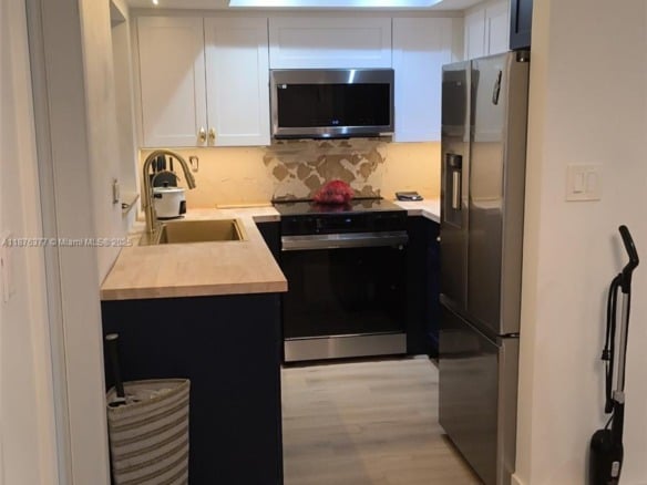 839 NW 13th Ave, Fort Lauderdale FL 33311 — #A11876377
