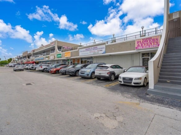 7147 SW 8th St, Miami FL 33144 — #A11876826