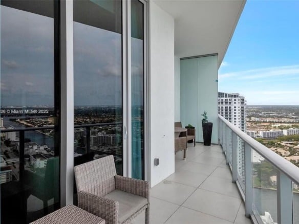 4111 S Ocean Dr, Hollywood FL 33019 — #A11877106