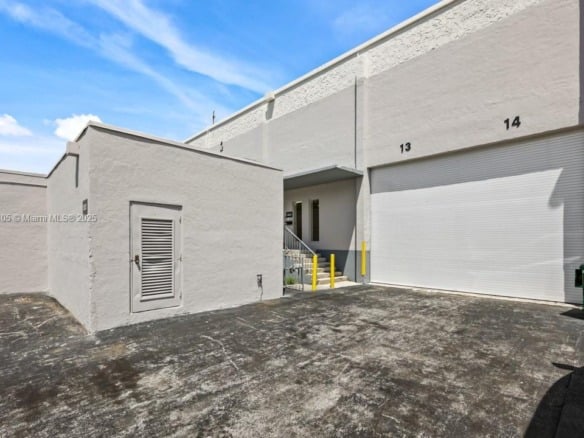 1700 NW 82nd Ave # 1820, Doral FL 33126 — #A11877105