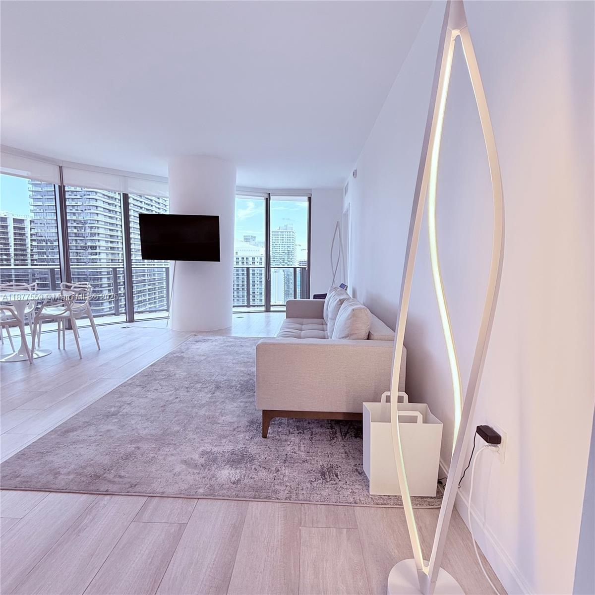 6dd28e9b-7739 55 SW 9th St # 4003, Miami FL 33130 — #A11877559