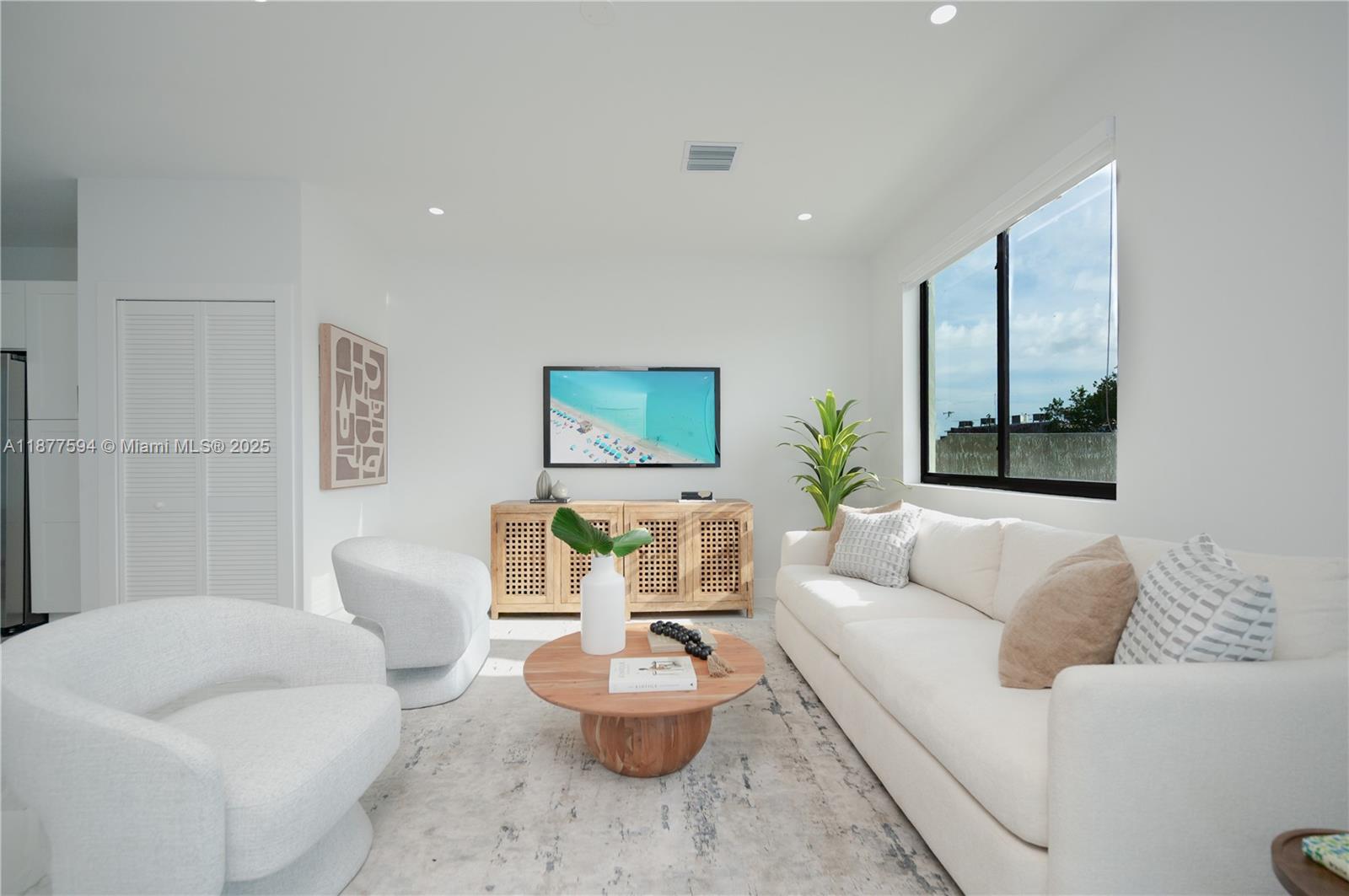 6dd28e9b-7742 238 NW 2nd St # 6, Florida City FL 33034 — #A11877594