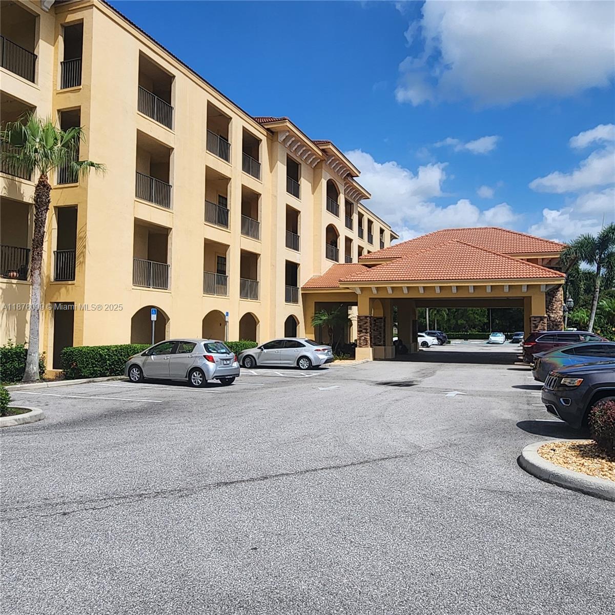 2351 Lakeview Dr # 114, Sebring FL 33875 — #A11878099