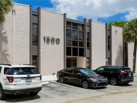 1500 N University Drive # 201, Coral Springs FL 33071 — #F10323736