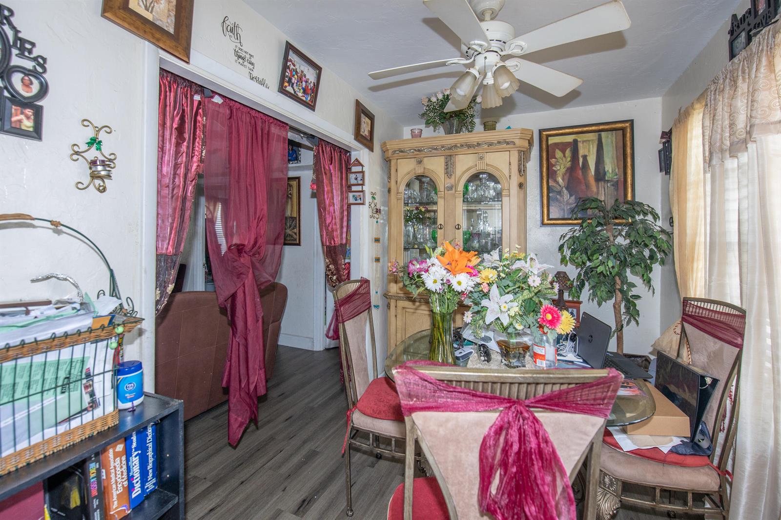 6dd28e9b-7872 922/928 S Dixie Highway, FL 33460 — #R10891700