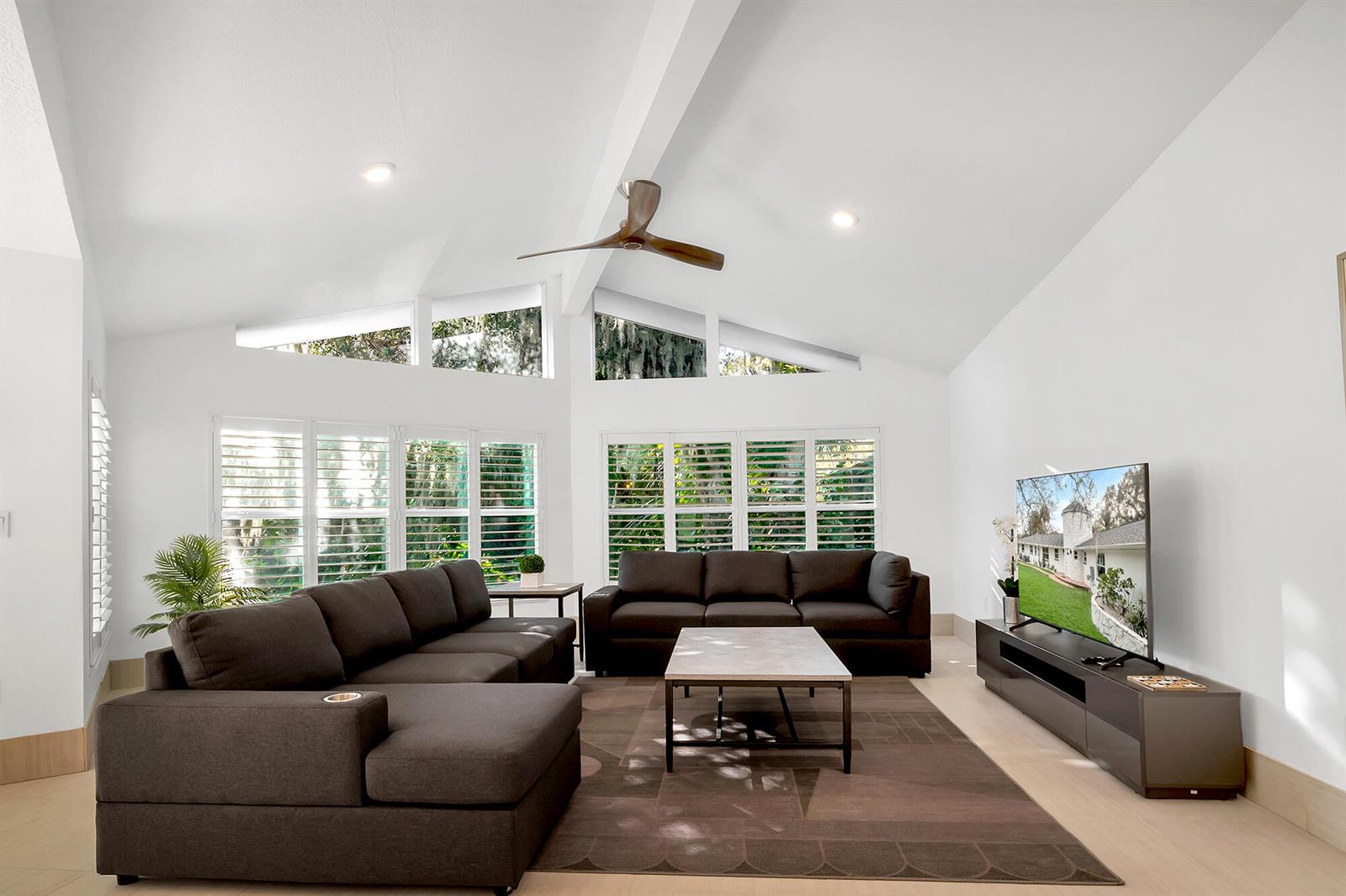 6dd28e9b-7932 3781 S 25th Street, Fort Pierce FL 34981 — #R10946487
