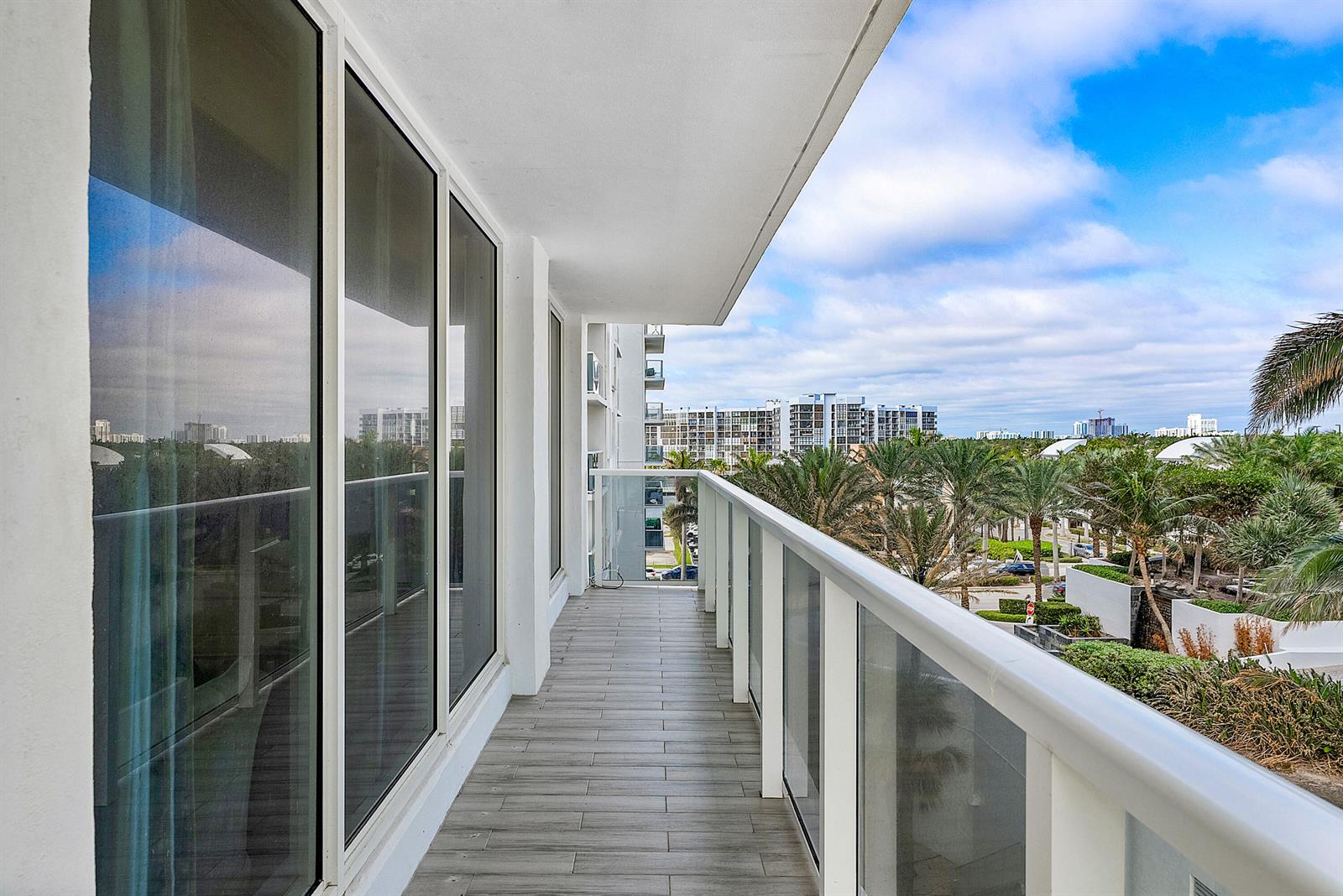6dd28e9b-7954 2751 S Ocean Drive # 504n, Hollywood FL 33019 — #R10957772