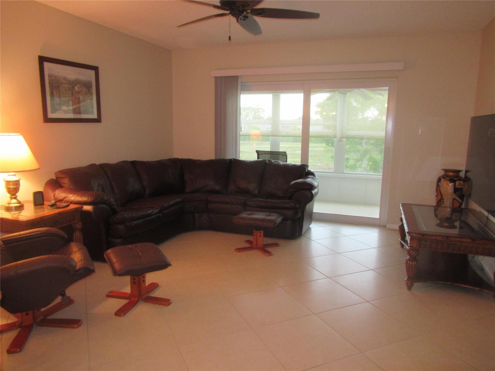 CREATOR: gd-jpeg v1.0 (using IJG JPEG v62), quality = 90 601 NW 76th Terrace # 206, Margate FL 33063 — #F10445104