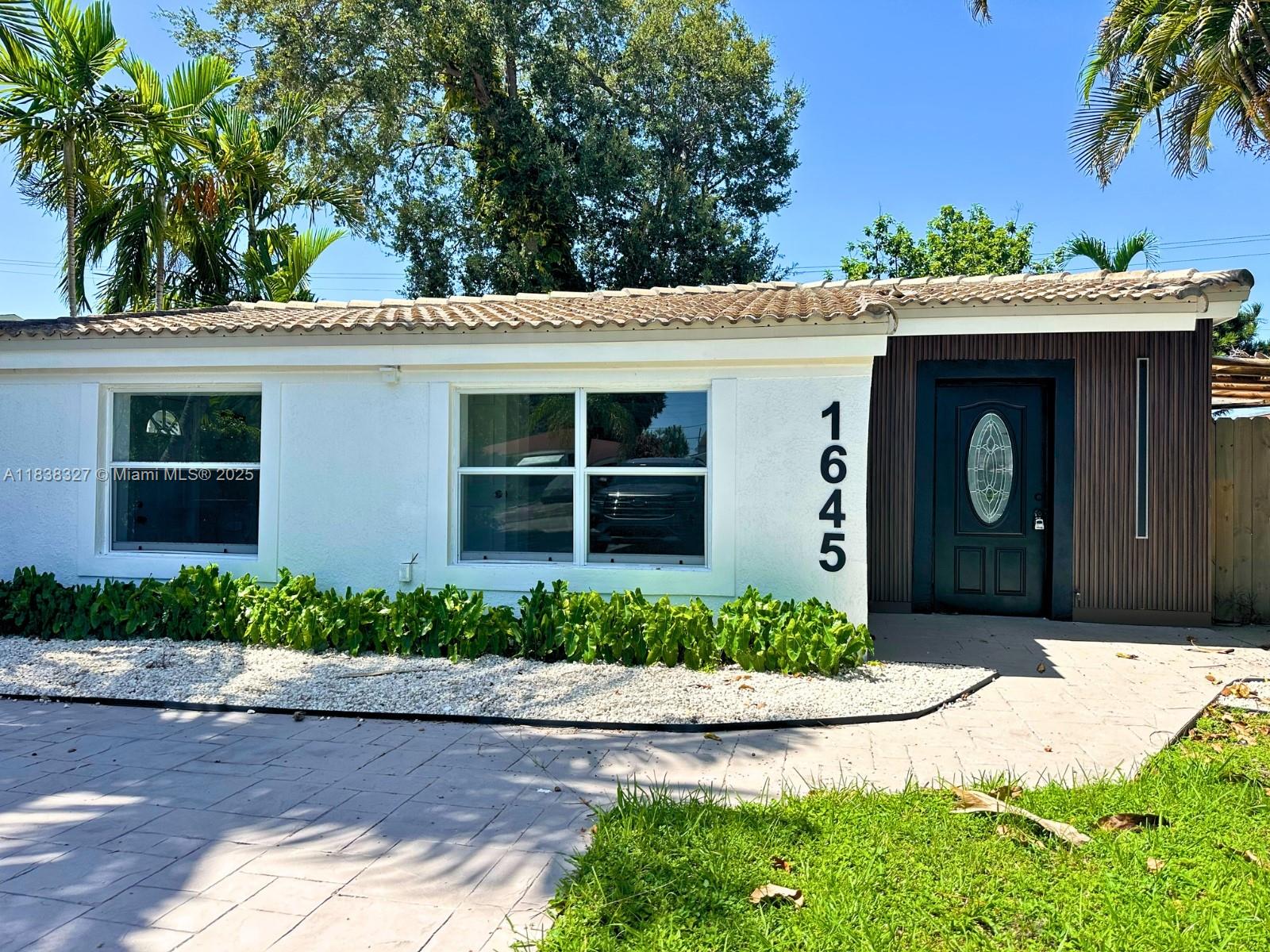 1645 NE 175th St, North Miami Beach FL 33162 — #A11838327