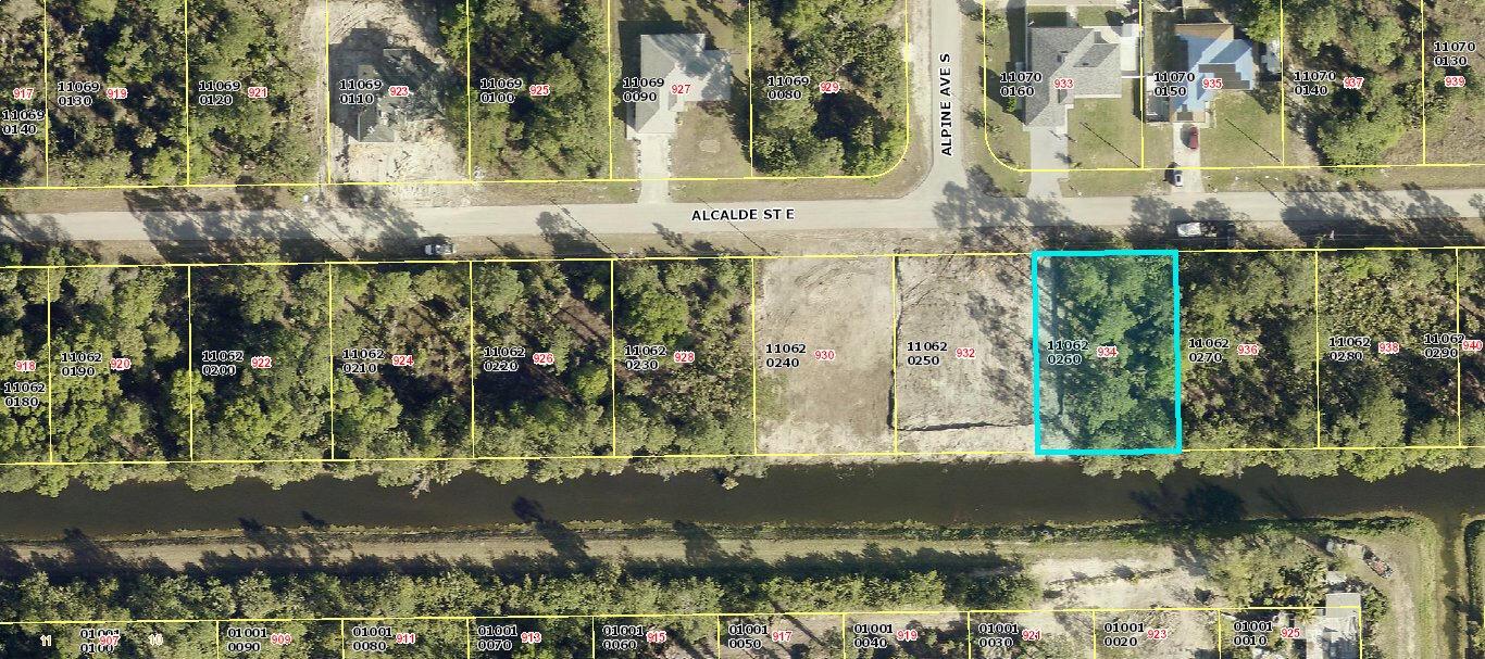 934 Alcalde Street E, Lehigh Acres FL 33974 — #R11008578