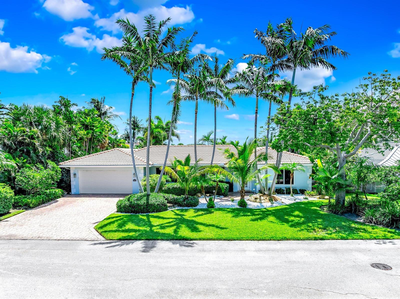 default 4010 NE 25th Avenue, Lighthouse Point FL 33064 — #R11011575