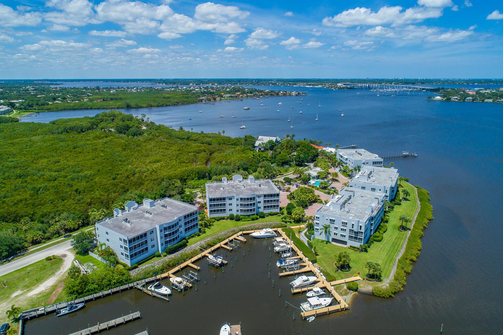6dd28e9b-8125 1160 SW Chapman Way # 202, Palm City FL 34990 — #R11011723