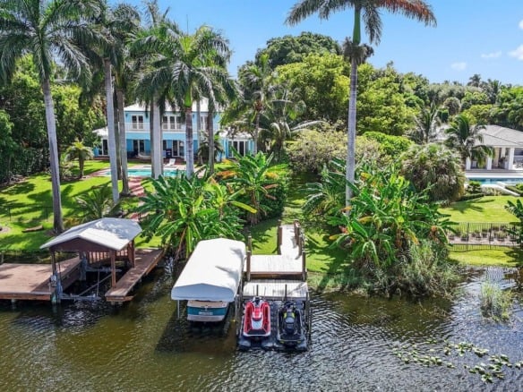 920 Hibiscus Lane, Delray Beach FL 33444 — #R11015088