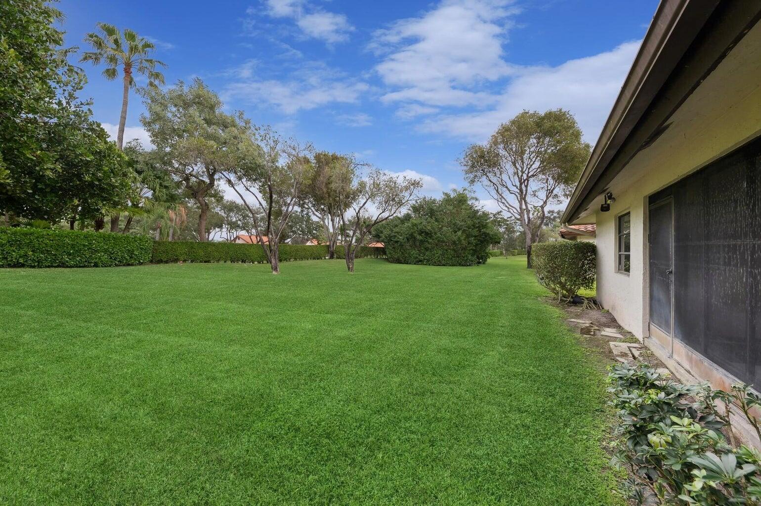 6410 Royal Manor Circle, Delray Beach FL 33484 — #R11015410