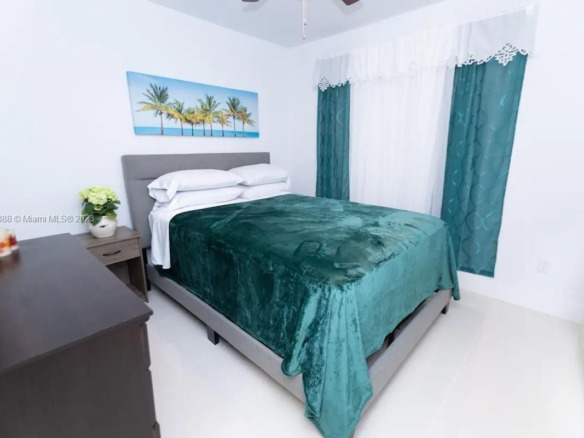 3240 SW 17th Street, Fort Lauderdale FL 33312 — #R11021722