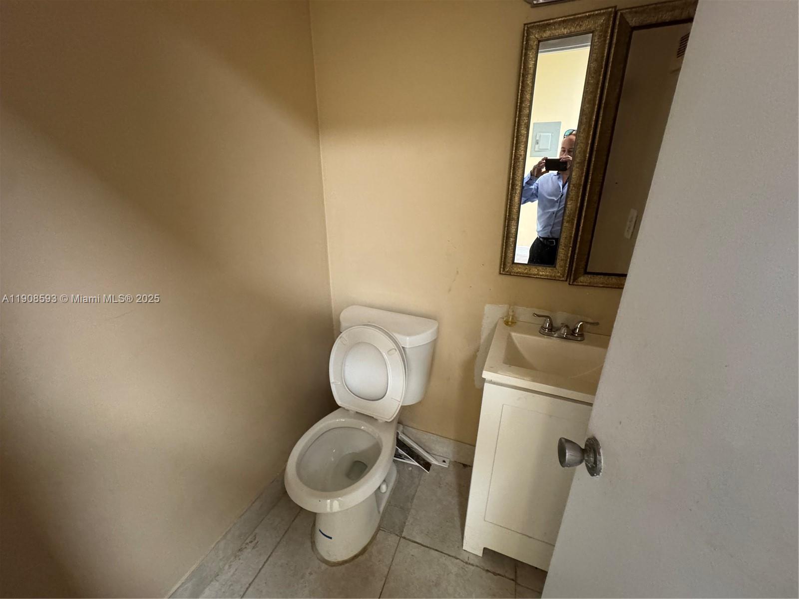 6dd28e9b-818 1436 E Atlantic Blvd, Pompano Beach FL 33060 — #A11908593