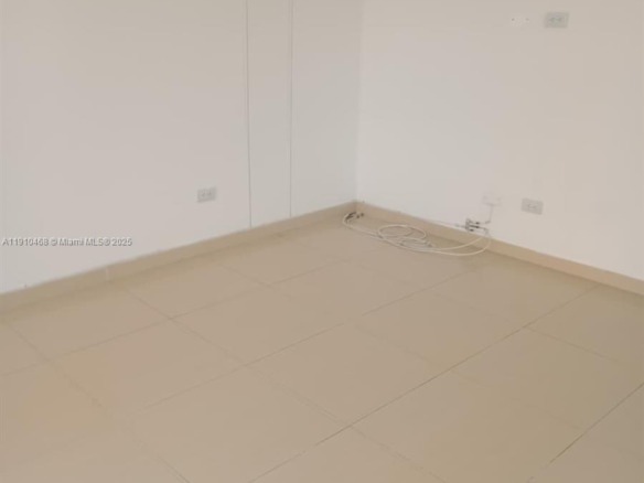 Calle 2 Oeste #24A174 Miraflor # 101, 00000 — #A11910468