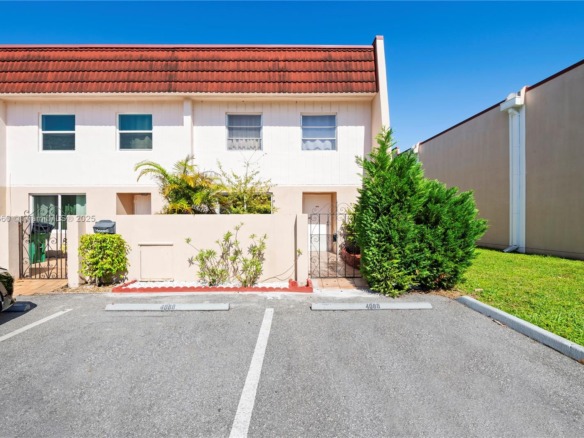4088 Inverrary Dr # 11F, Lauderhill FL 33319 — #A11853660