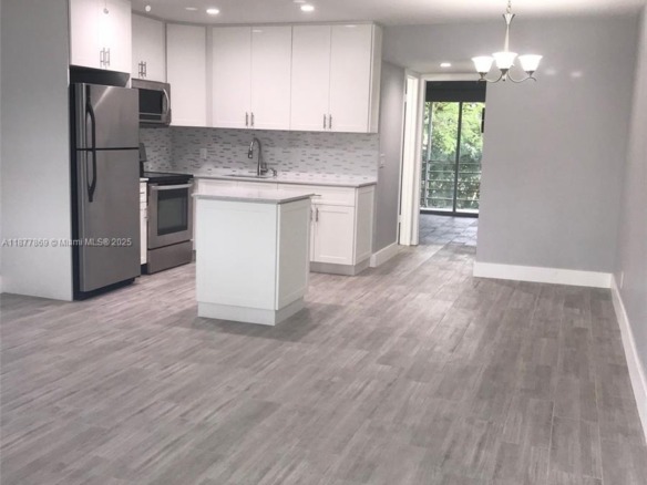17 Keswick A # 17, Deerfield Beach FL 33442 — #A11877869