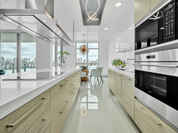 17301 Biscayne Blvd # 910, North Miami Beach FL 33160 — #A11911611