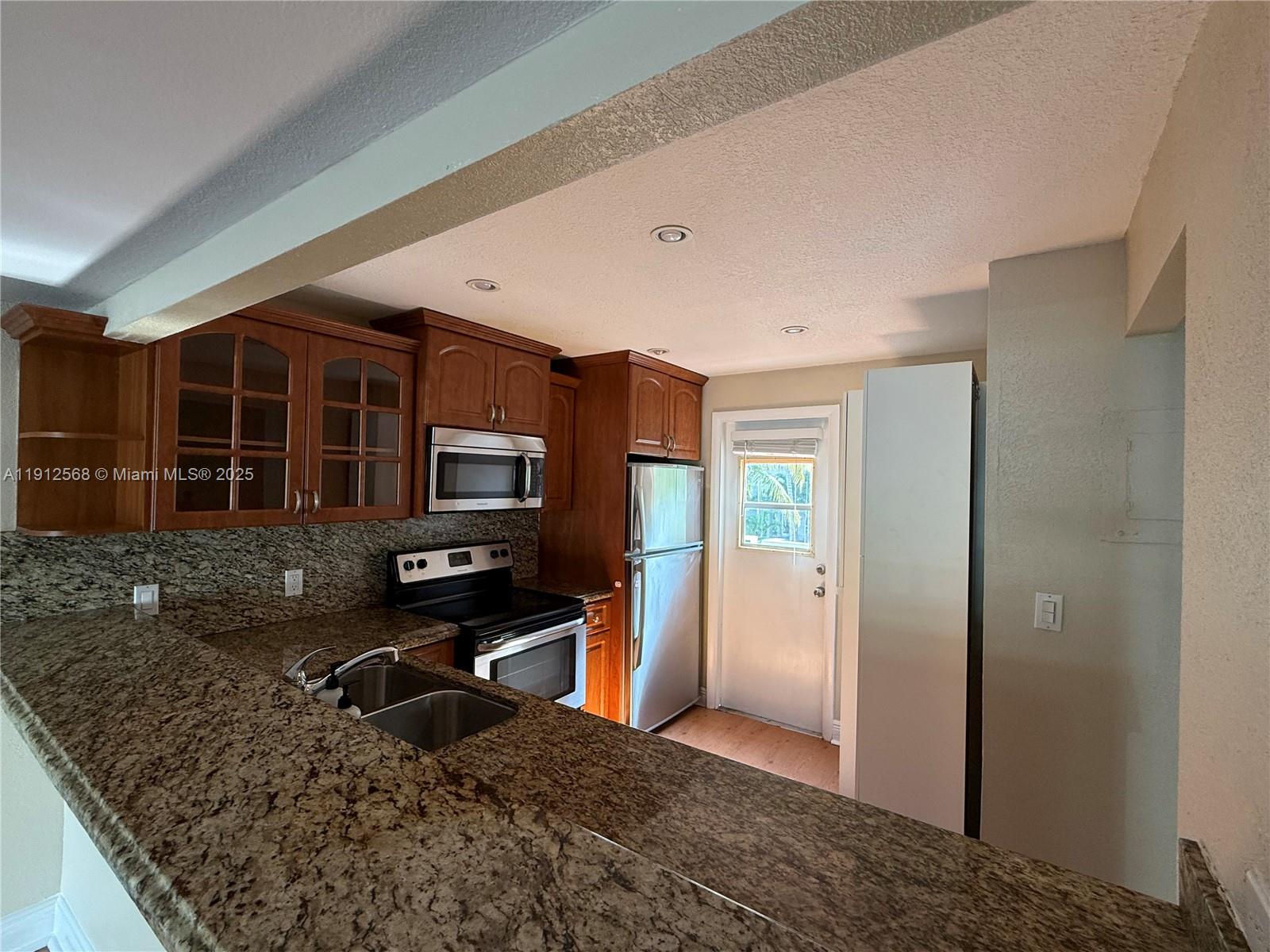 6dd28e9b-970 3745 NE 171st St # 40, North Miami Beach FL 33160 — #A11912568
