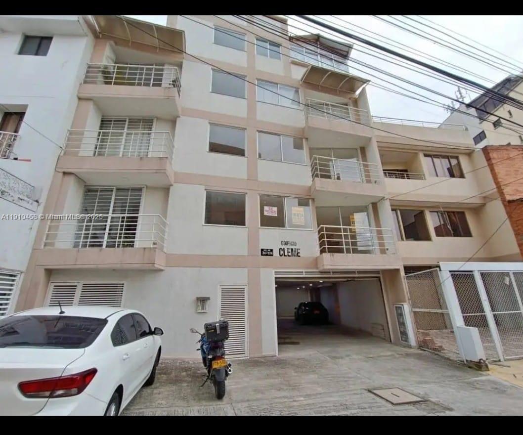 83dcefb7-1000 Calle 2 Oeste #24A174 Miraflor # 101, 00000 — #A11910468
