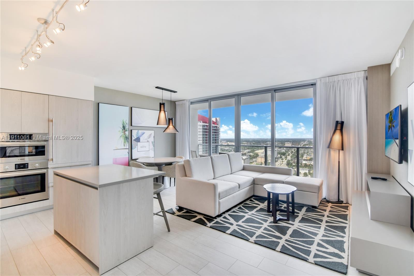83dcefb7-1012 4010 S Ocean Dr # R3206, Hollywood FL 33019 — #A11911061