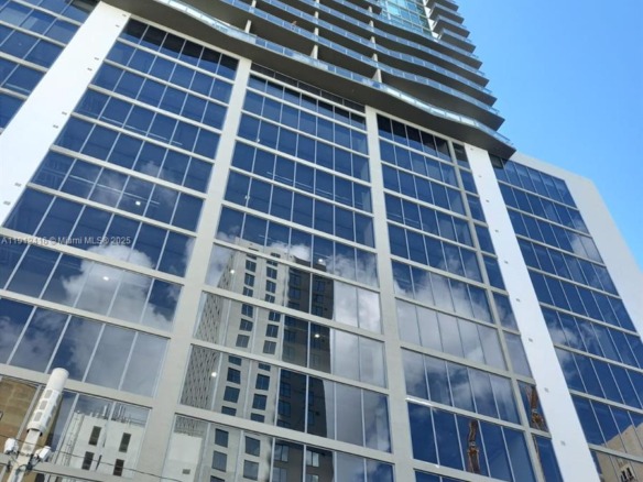 30 SW 1st St # 601, Miami FL 33130 — #A11912416