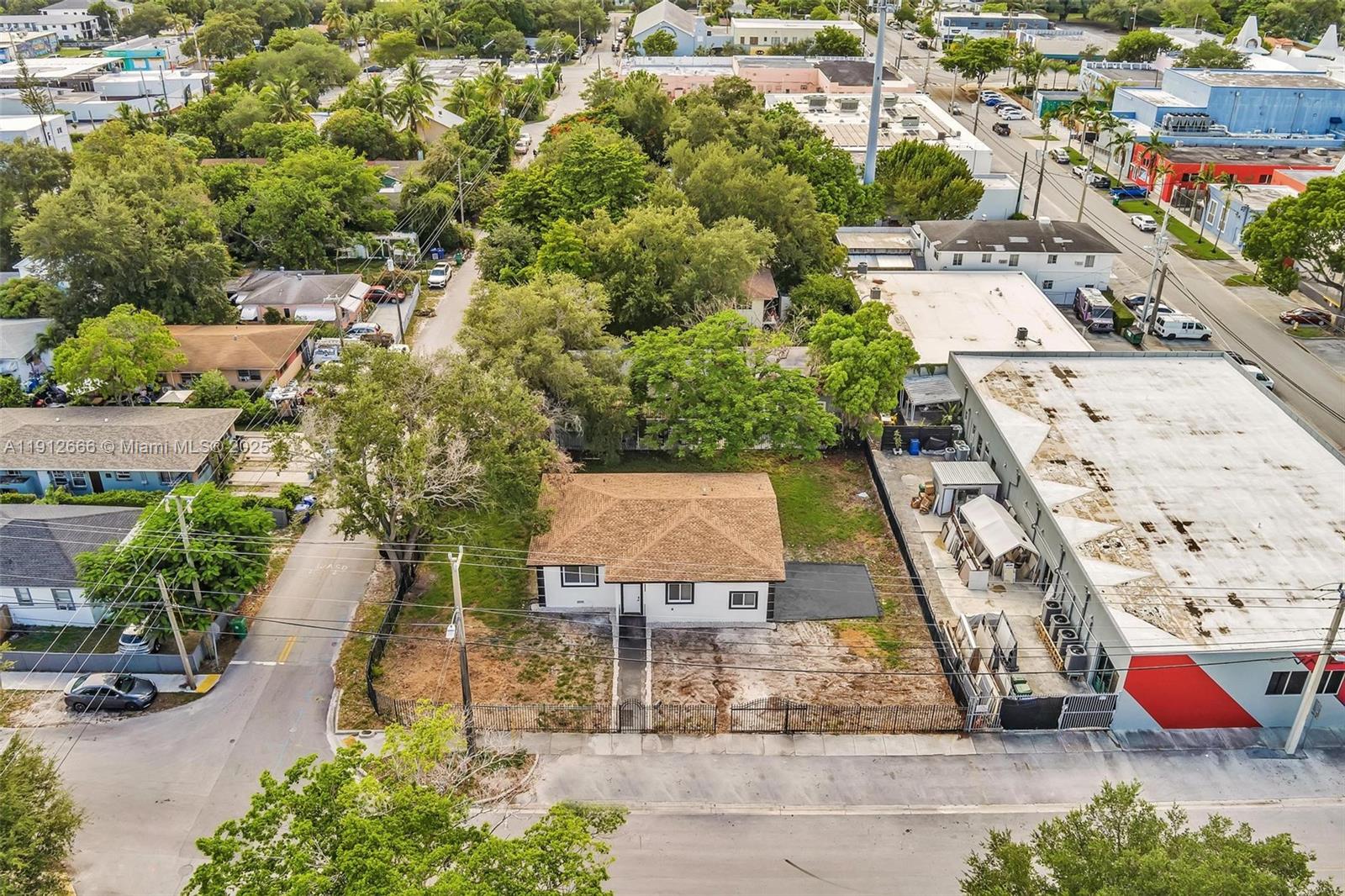 83dcefb7-1050 5850 NE 3rd Ave, Miami FL 33137 — #A11912666