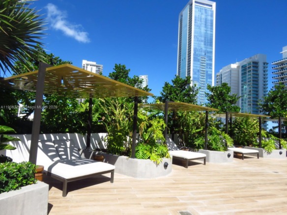 700 NE 24 # 203, Miami FL 33137 — #A11906325