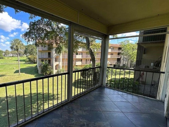 6201 N Falls Cir Dr # 304, Lauderhill FL 33319 — #A11563310