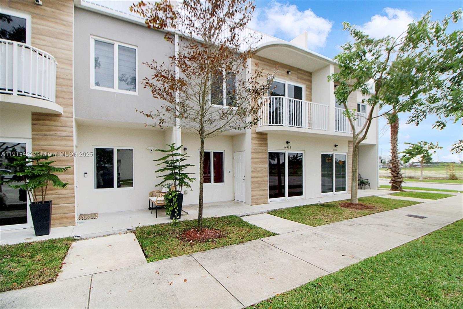 83dcefb7-1190 14482 SW 259th St, Homestead FL 33032 — #A11915422