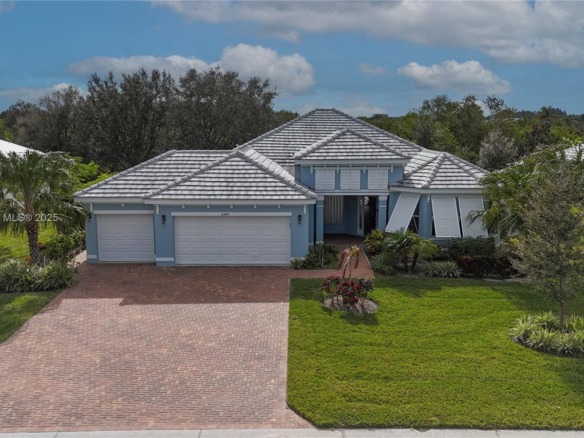 2547 Saint Lucia Cir, Vero Beach FL 32967 — #A11905103