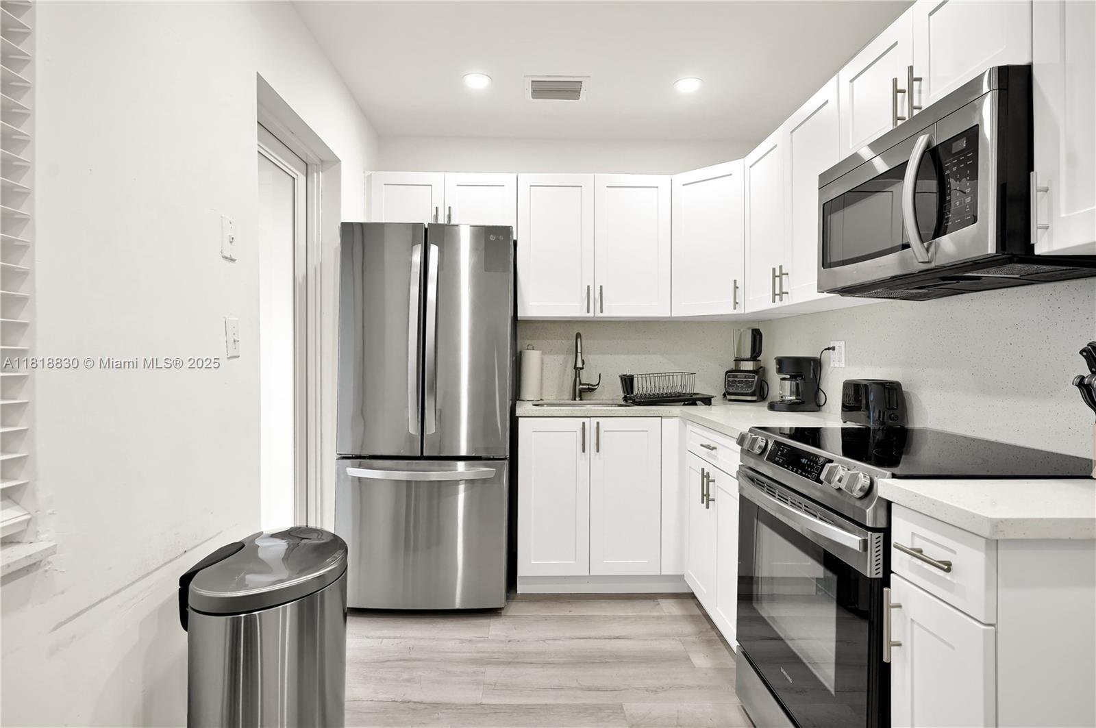 83dcefb7-1235 300 NW 82nd Ter, Miami FL 33150 — #A11818830