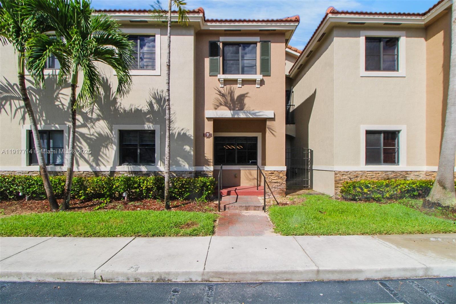 83dcefb7-1274 22511 SW 88th Pl # 24, Cutler Bay FL 33190 — #A11917714
