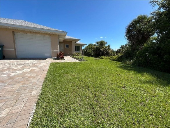 13306 Blytheville Ave # 1, Port Charlotte FL 33981 — #A11810738
