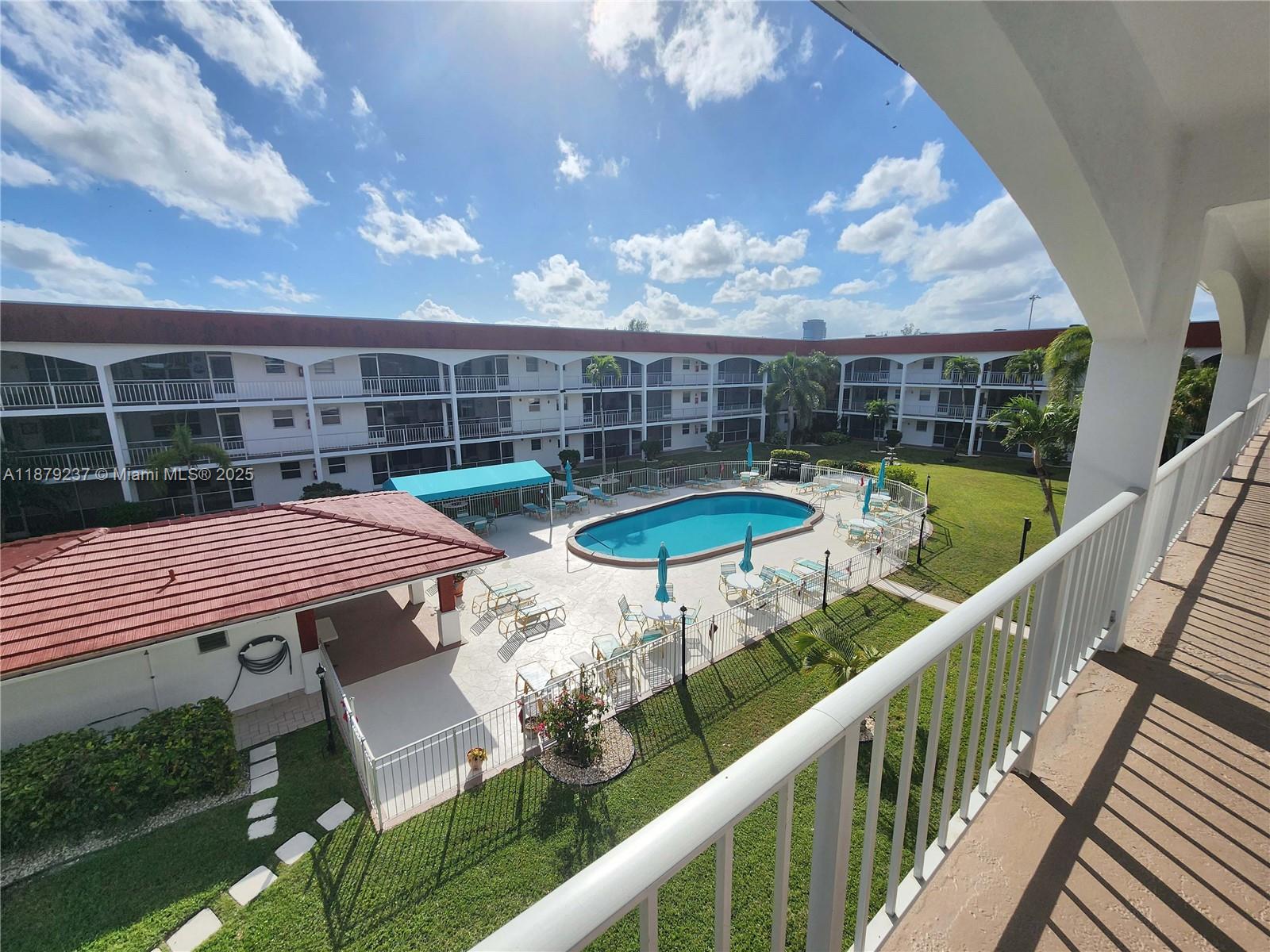 83dcefb7-1299 580 Egret Dr # 322, Hallandale Beach FL 33009 — #A11879237