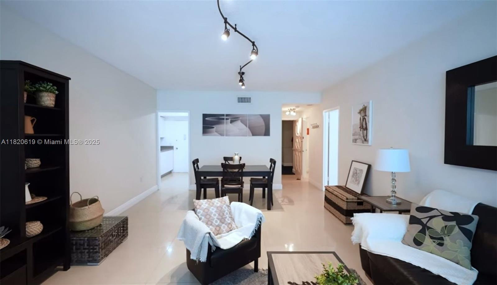 83dcefb7-1304 3505 S Ocean Dr # 411, Hollywood FL 33019 — #A11820619