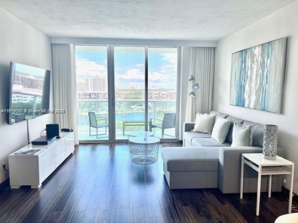 3801 S Ocean Dr # 15P, Hollywood FL 33019 — #A11919098