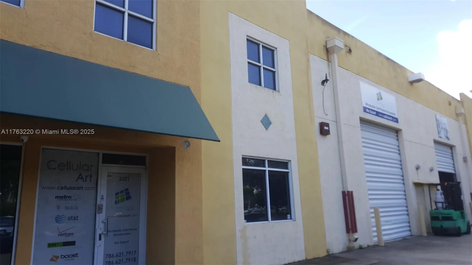 83dcefb7-1331 3221 NW 82 Avenue, Doral FL 33122 — #A11763220